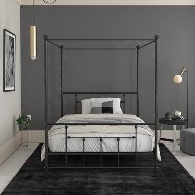 Queen Canopy Bed V34004