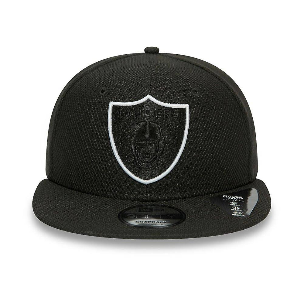 Black Outline Raiders Snapback Cap Q20415