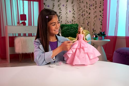 Fashion Doll & Accessories with Crown & Scepter J868837