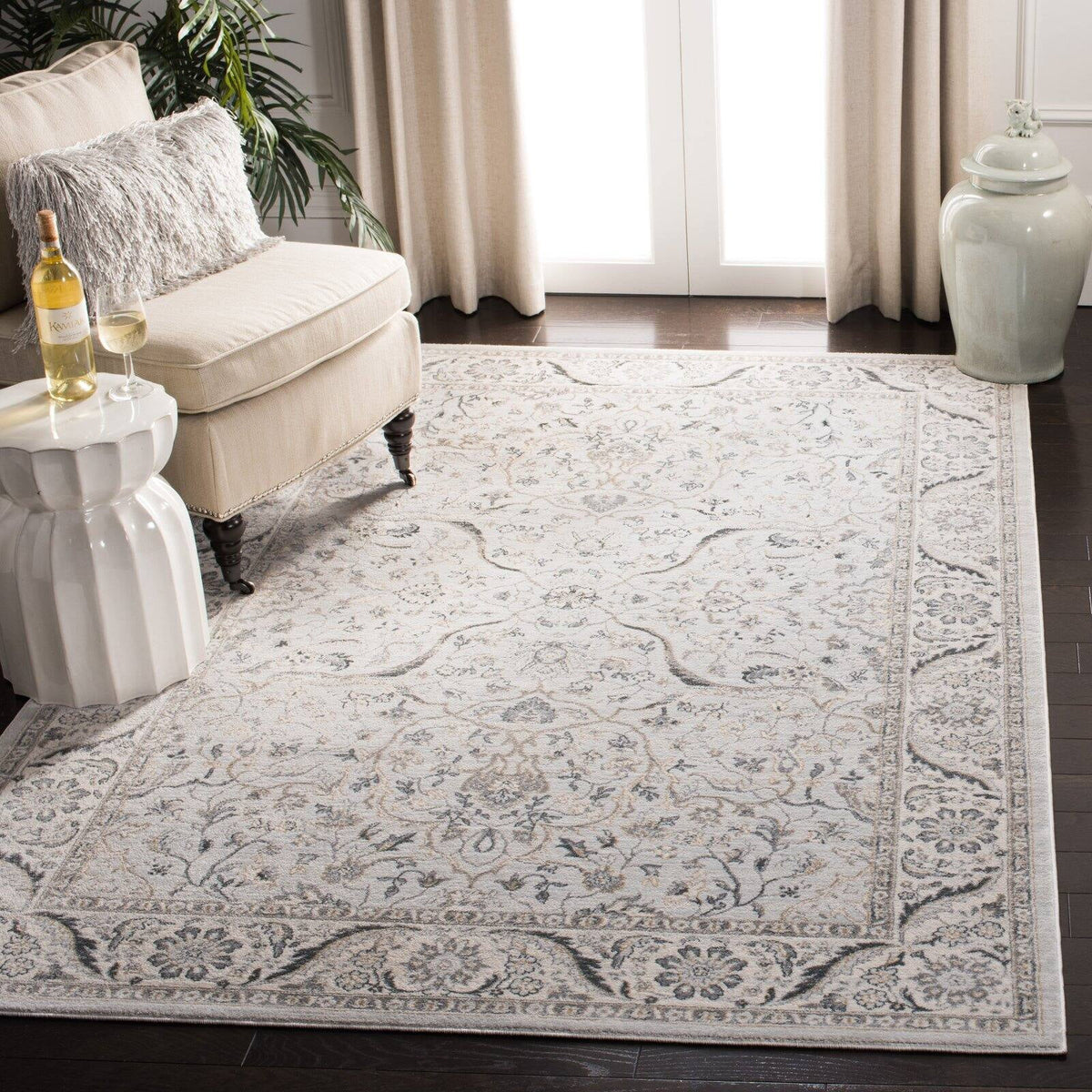 Traditional Oriental Rug Cream/Beige 9' x 12' Rectangle Z977144