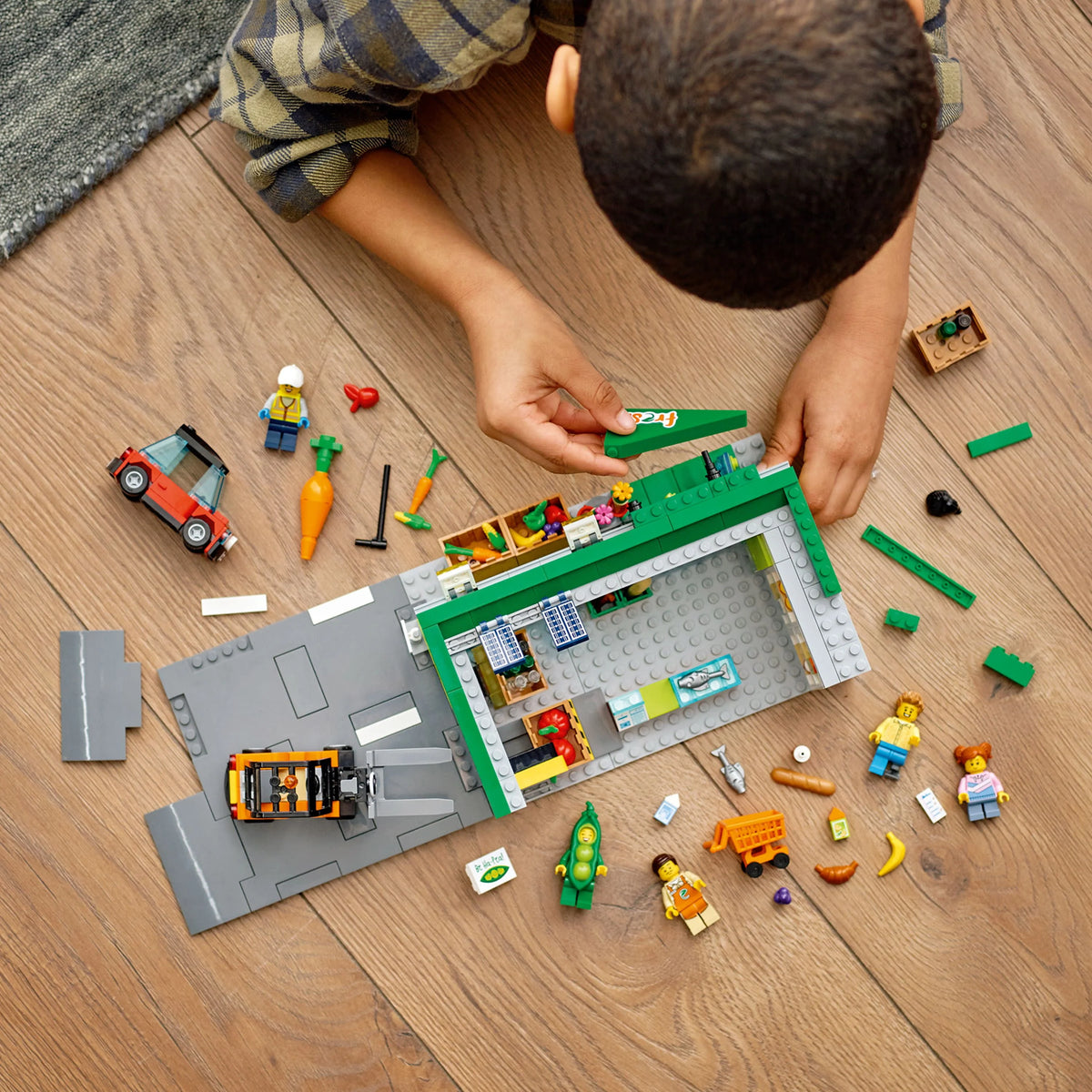 LEGO City Grocery Store Building Set (404 Pieces) U29768