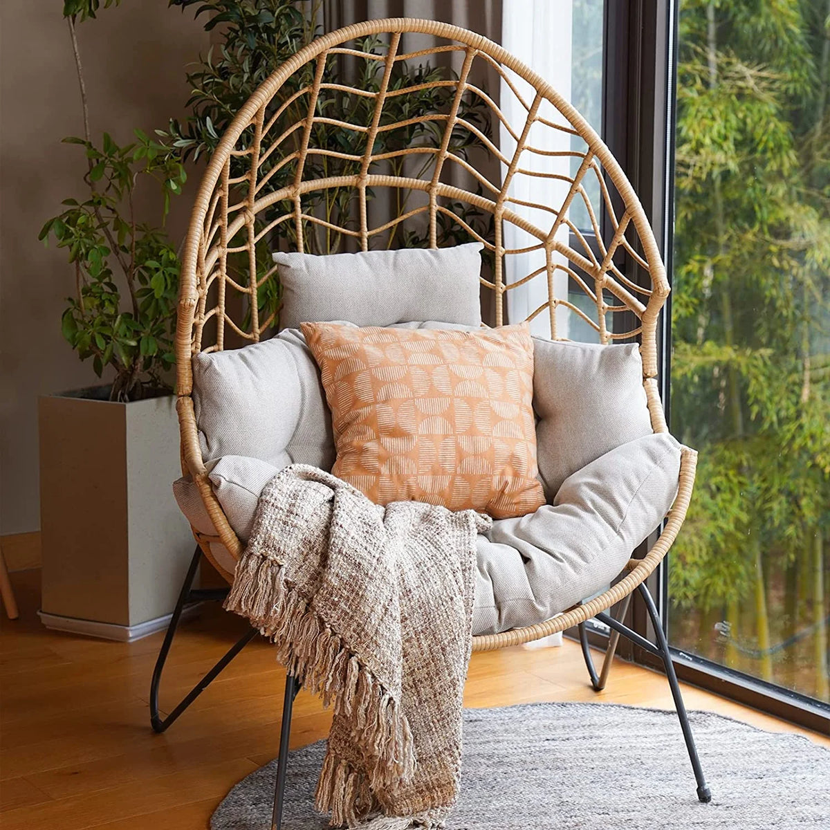 Oversized Wicker Egg Chair with Stand and Cushion T658