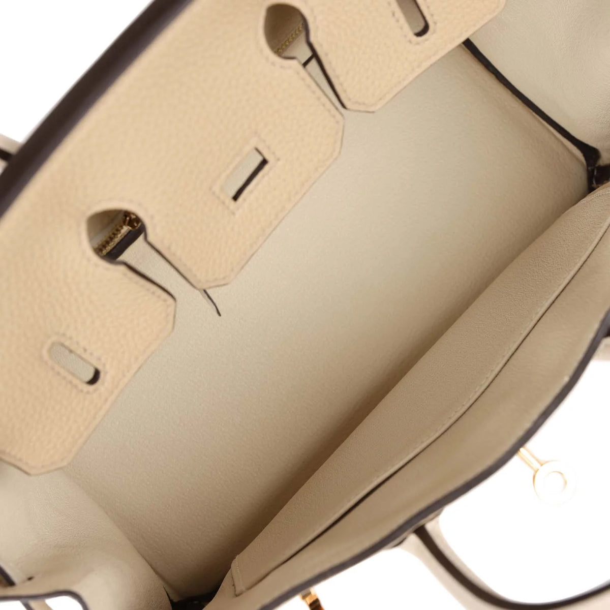Trench and Beton Togo Leather Bag Z30775